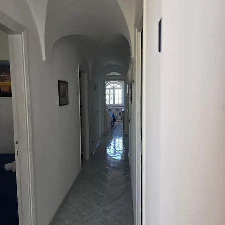 A Varca Ra Neve * カプリ