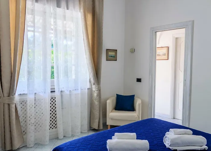 A Varca Ra Neve Capri